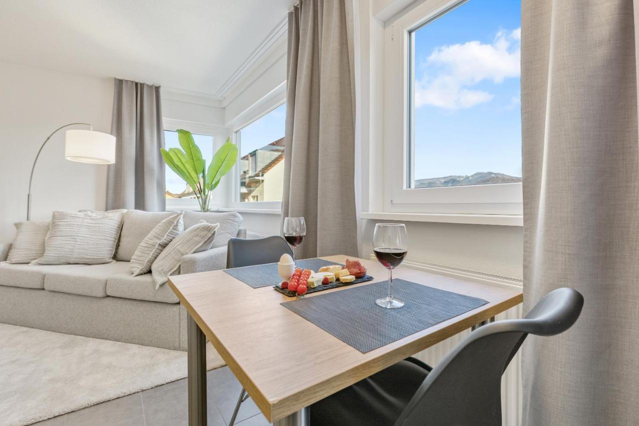 Empire Living: Denzlingen Marktplatz Exterior foto