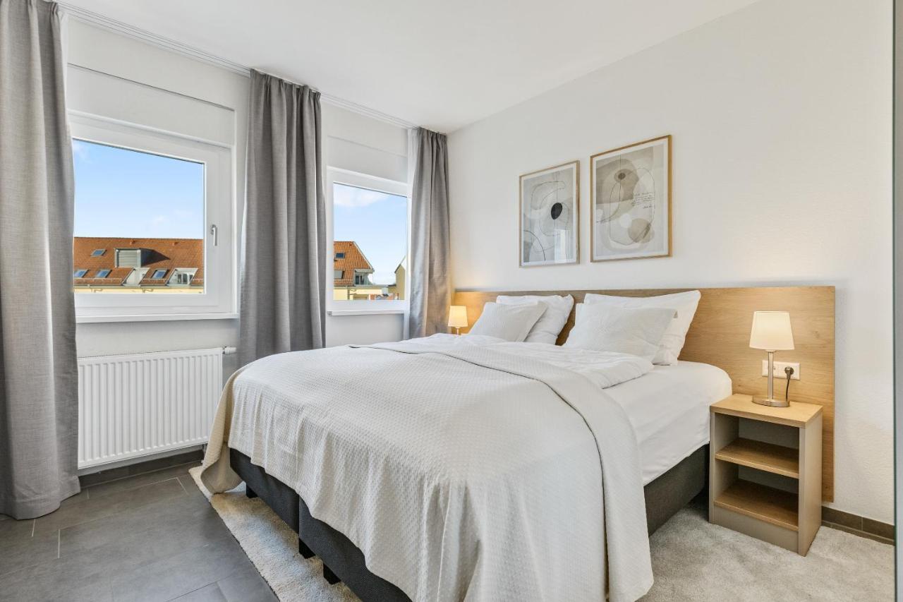 Empire Living: Denzlingen Marktplatz Exterior foto