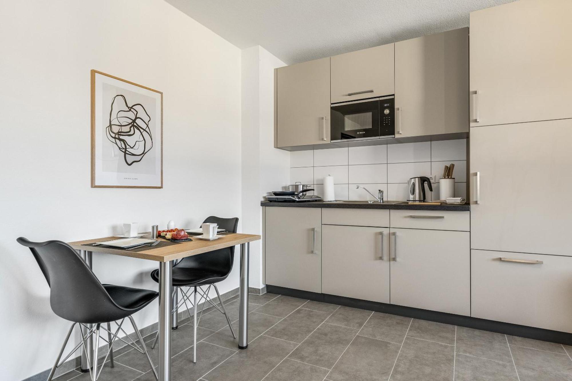 Empire Living: Denzlingen Marktplatz Exterior foto